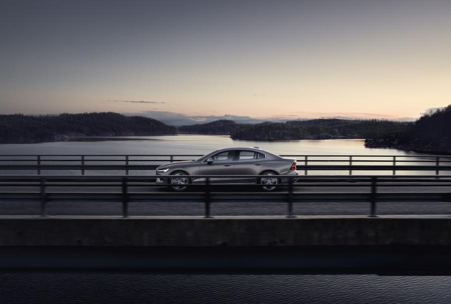  Volvo S60 T6 Inscription 2018 года  (WW) (фото 4 из 65)